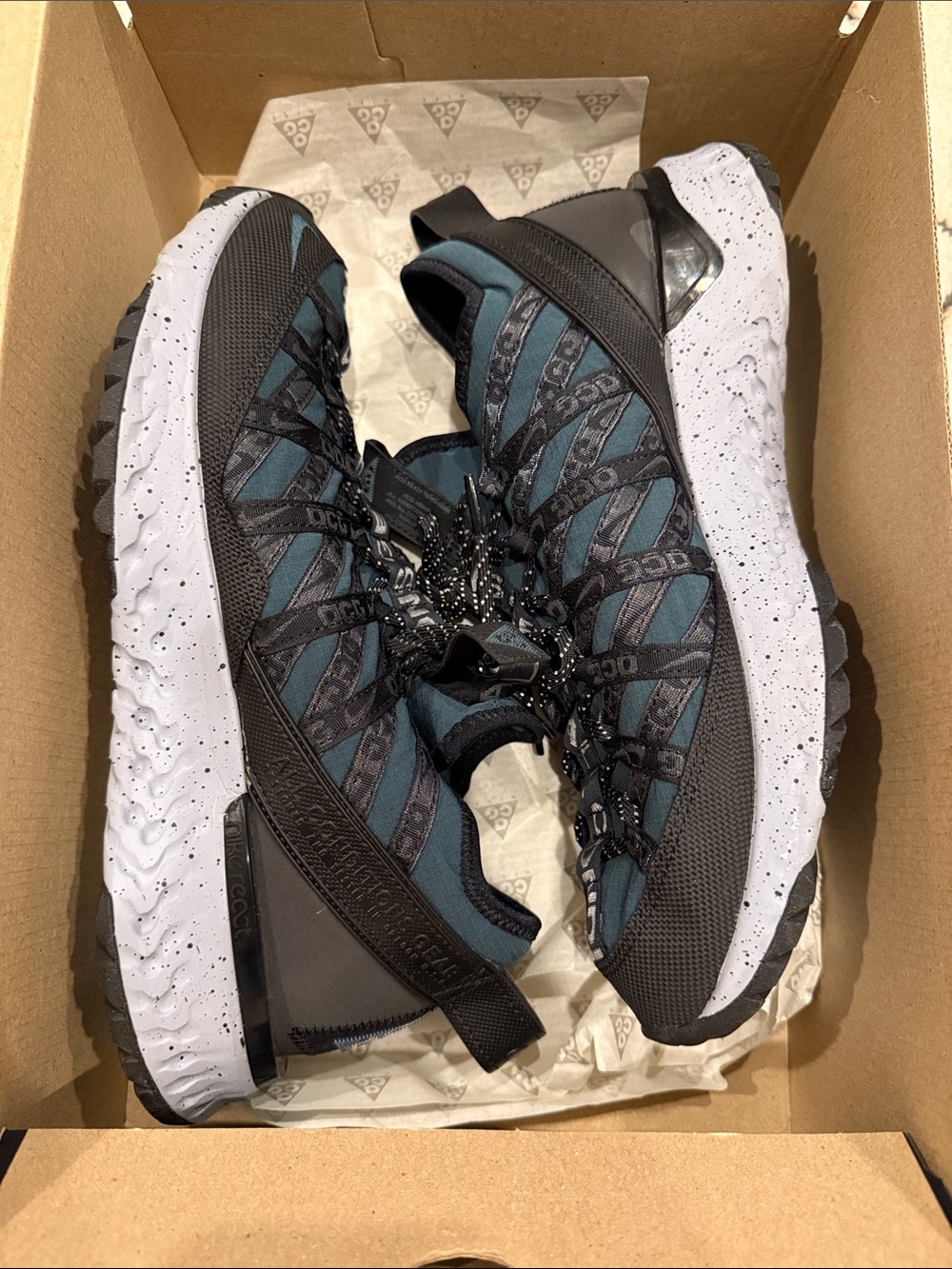 Nike ACG React Terra Gobe Black and Teal Trail Running Shoes Mens 10 excellent